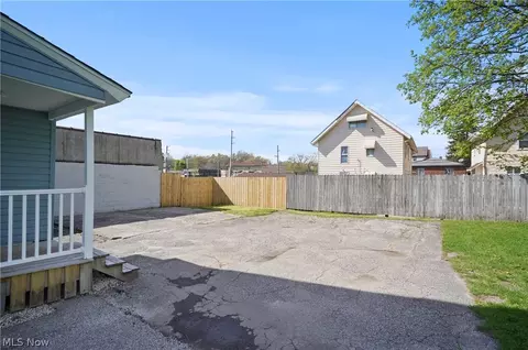 Exterior - 145 Jesse Ave, Akron, OH 44310 photo 6 of 10