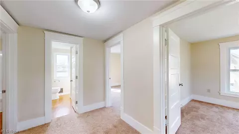 Entry Way - 145 Jesse Ave, Akron, OH 44310 photo 1 of 1