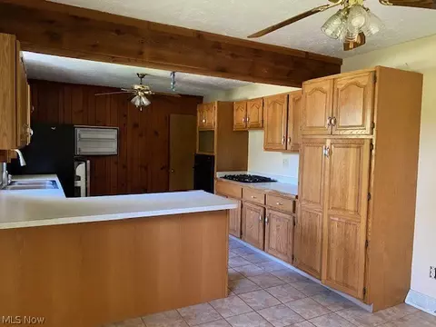 Kitchen - 2542 W 8th St, Ashtabula, OH 44004 photo 1 of 3