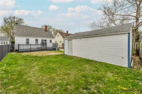 Exterior - 1609 Mapledale Rd, Wickliffe, OH 44092 photo 13 of 18