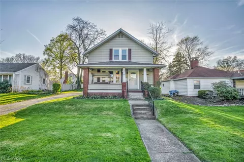 1497 Parkway Blvd, Alliance, OH 44601