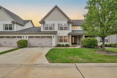 314 Lake Breeze Cv, Eastlake, OH 44095