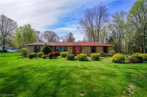 7518 Klingston St NW, Massillon, OH 44646