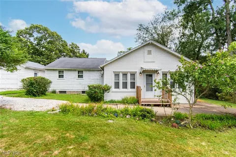 26935 N Shore Dr, Beloit, OH 44609 photo 14