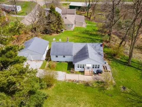 26935 N Shore Dr, Beloit, OH 44609 photo 19