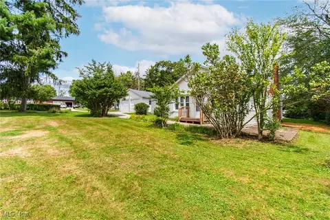 26935 N Shore Dr, Beloit, OH 44609 photo 13