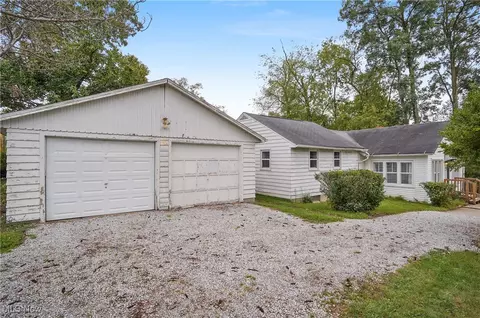26935 N Shore Dr, Beloit, OH 44609 photo 27