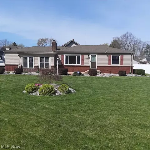 4328 Sheridan Rd, Youngstown, OH 44514