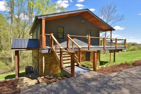 Exterior - 7159 Gopher Rd SW, Dellroy, OH 44620 photo 14 of 16