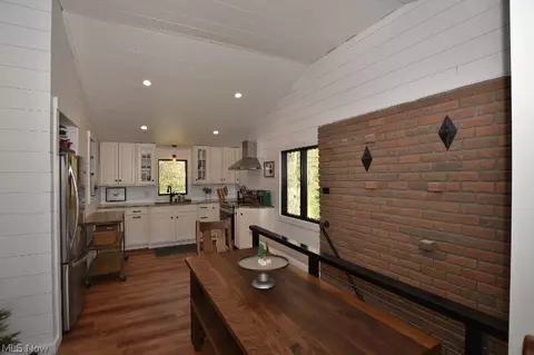 Kitchen - 7159 Gopher Rd SW, Dellroy, OH 44620 photo 3 of 3