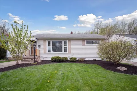 6064 Morrow Dr, Brook Park, OH 44142