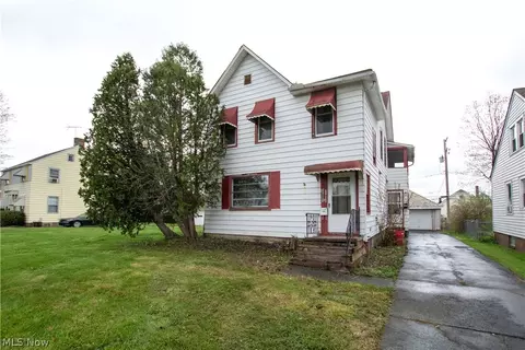 10501 Park Heights Ave, Garfield Heights, OH 44125