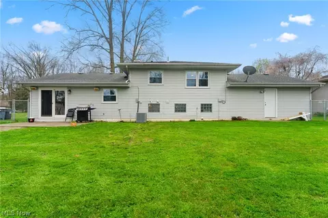 6900 Colleen Dr, Youngstown, OH 44512 photo 22