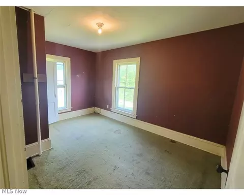 Bedroom - 79 Grove Dr, Ashtabula, OH 44004 photo 5 of 6