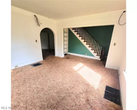 Living - 79 Grove Dr, Ashtabula, OH 44004 photo 1 of 1