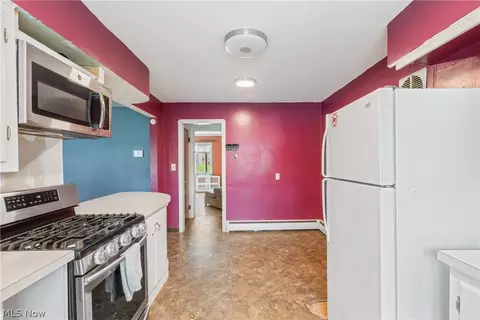 Kitchen - 718 Gulf Rd, Elyria, OH 44035 photo 3 of 3