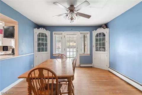 Dining - 718 Gulf Rd, Elyria, OH 44035 photo 2 of 4