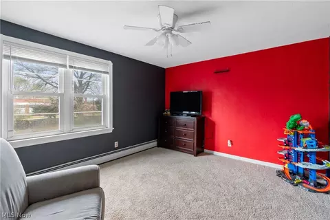 Bedroom - 718 Gulf Rd, Elyria, OH 44035 photo 6 of 9