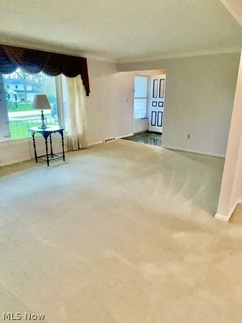 Living - 37935 Fox Run Dr, Solon, OH 44139 photo 1 of 4