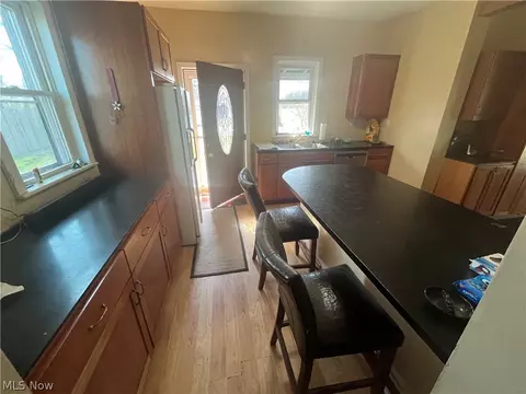 1142 W 8th St, Ashtabula, OH 44004 photo 7