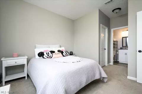 Bedroom - 431 Wescott Way, Elyria, OH 44035 photo 2 of 5
