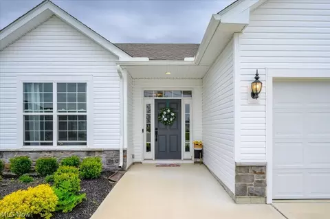 Exterior - 431 Wescott Way, Elyria, OH 44035 photo 2 of 8