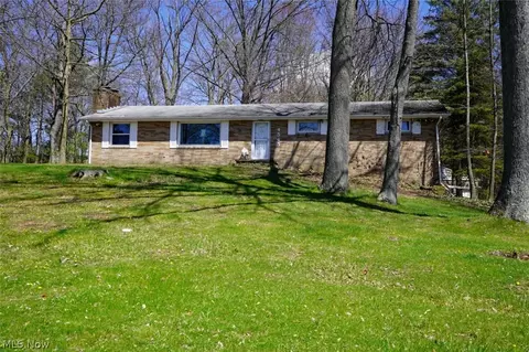 4545 Fulton Dr NW, Canton, OH 44718