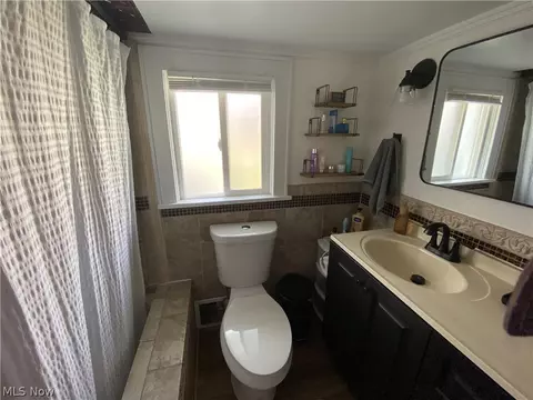 Bath - 567 Front, Philo, OH 43771 photo 2 of 4