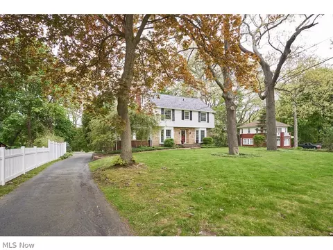 1144 N Howard St, Akron, OH 44310 photo 2