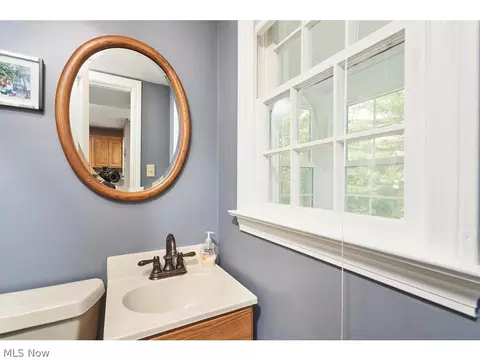 1144 N Howard St, Akron, OH 44310 photo 11
