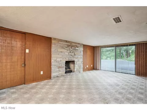 1144 N Howard St, Akron, OH 44310 photo 18