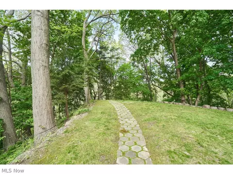 1144 N Howard St, Akron, OH 44310 photo 28