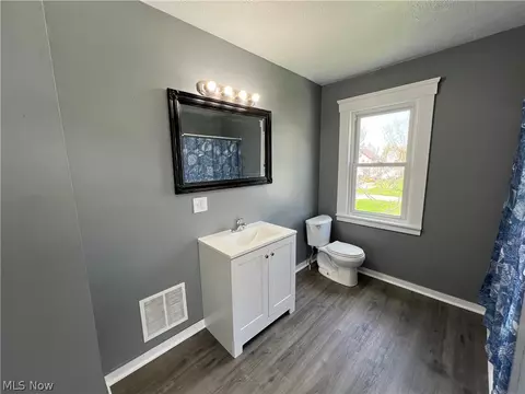 Bath - 331 15th St, Elyria, OH 44035 photo 1 of 3