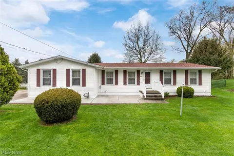 2225 Delaware Ave, Akron, OH 44312