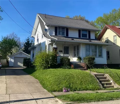 811 23rd St NW, Canton, OH 44709