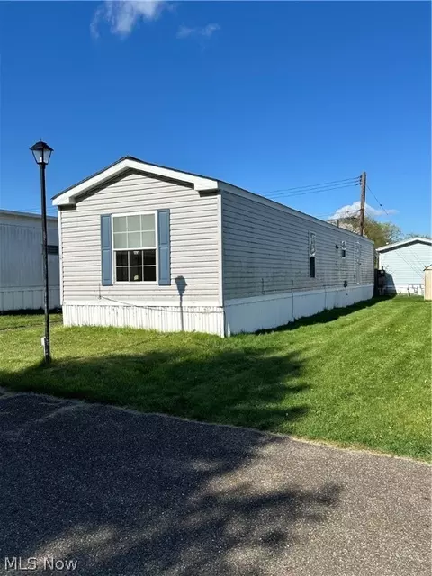 3785 S Main #F-2, Akron, OH 44319