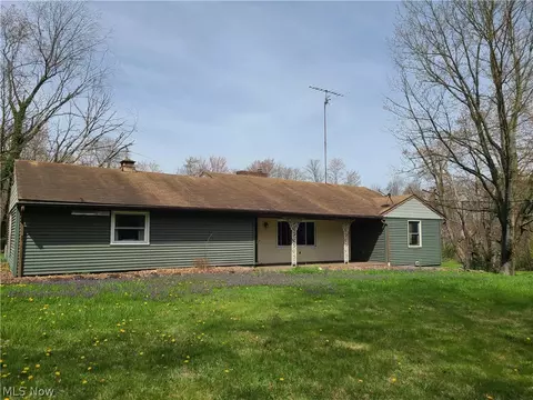 9228 N Lima Rd, Youngstown, OH 44514