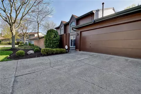 164 Pheasant Run #164, Mayfield Heights, OH 44124