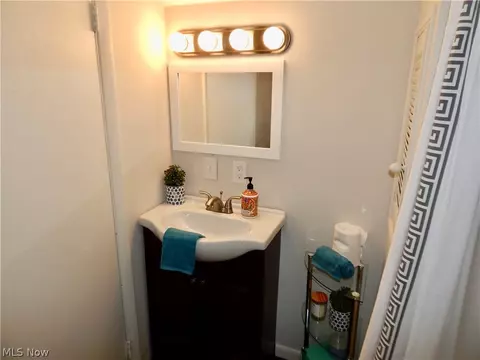 Bath - 8553 Broadview Rd, Broadview Heights, OH 44147 photo 2 of 3