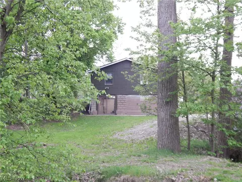 Exterior - 8553 Broadview Rd, Broadview Heights, OH 44147 photo 2 of 2