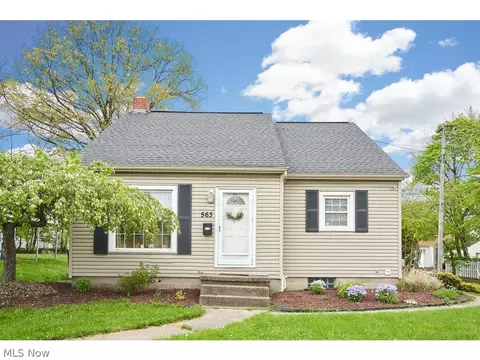 563 E Wilbeth Rd, Akron, OH 44301