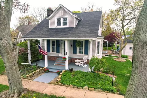 901 Exchange St, Vermilion, OH 44089