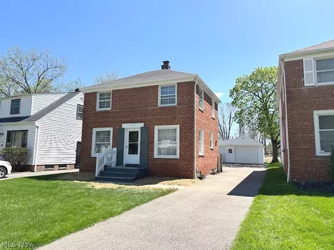 5469 Dalewood Ave, Maple Heights, OH 44137