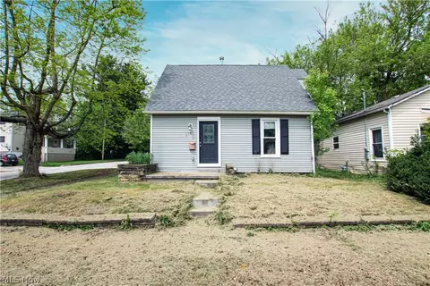 216 Water St, Wadsworth, OH 44281