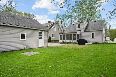Exterior - 4261 Buckeye Ave, Willoughby, OH 44094 photo 4 of 4