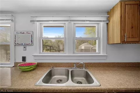 3621 Fargo Dr, Ashtabula, OH 44004 photo 5