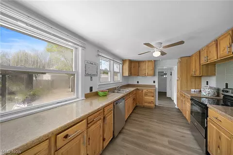 3621 Fargo Dr, Ashtabula, OH 44004 photo 4