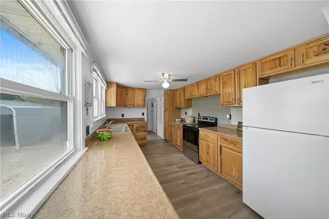 3621 Fargo Dr, Ashtabula, OH 44004 photo 3