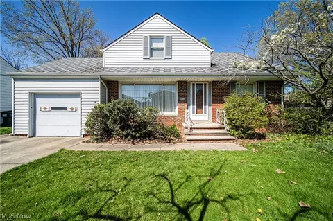 460 E 255th St, Euclid, OH 44132