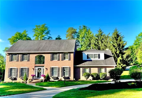 4262 Glenmoor Rd NW, Canton, OH 44718